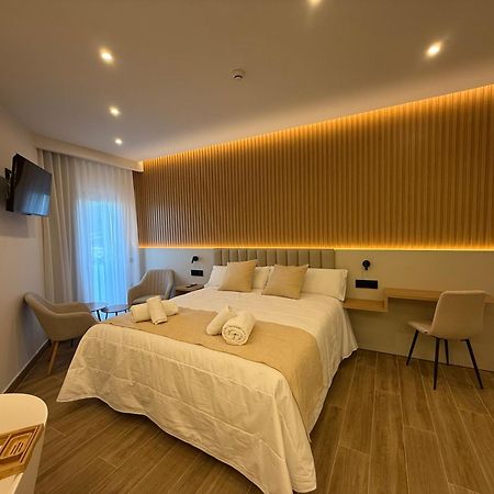 Hotel Siskets Torrente de Cinca Exterior photo